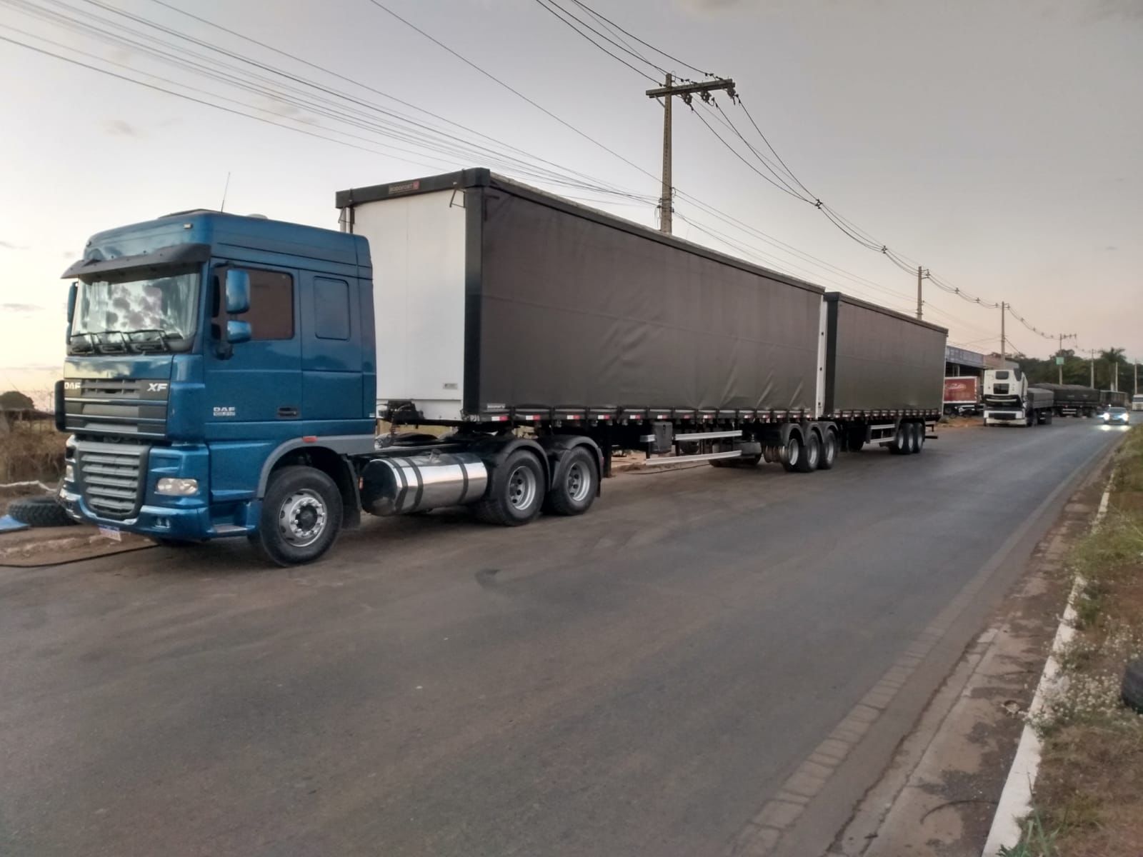 Caminhão da frota Dantas Chaves